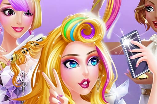 Fashion Celebrity Dress Up Game